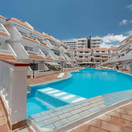 Apartament Floritas 1 *