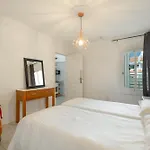 Floritas 1 Apartment